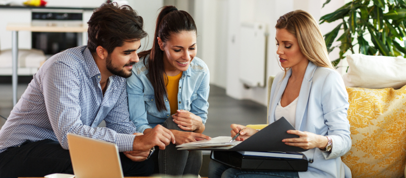 Line of Credit vs. Credit Card: Understand These Tools to Optimize Your Finances